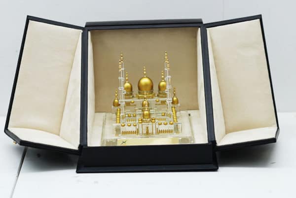 3d crystal souvenir of Abu Dhabi grand mosque