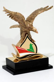 3d gold falcon sculpture corporate gift