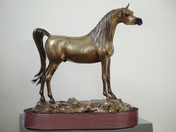 Customized bronze horse sculpture with wooden base