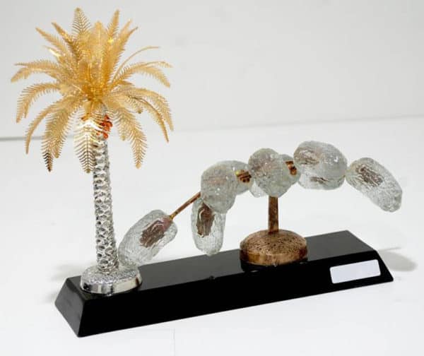 Customized date and palm tree souvenir