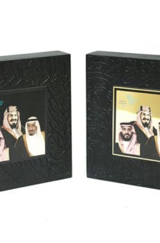 VIP customized frame with 3d photo of king