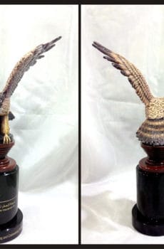 Customized traditional falcon model souvenir of Saudi Arabia