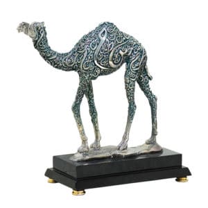 camel sculpture made in resin with metallic finish