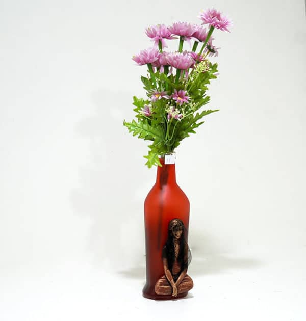 Flower vase with 3d woman in resin gift for sustainability lovers