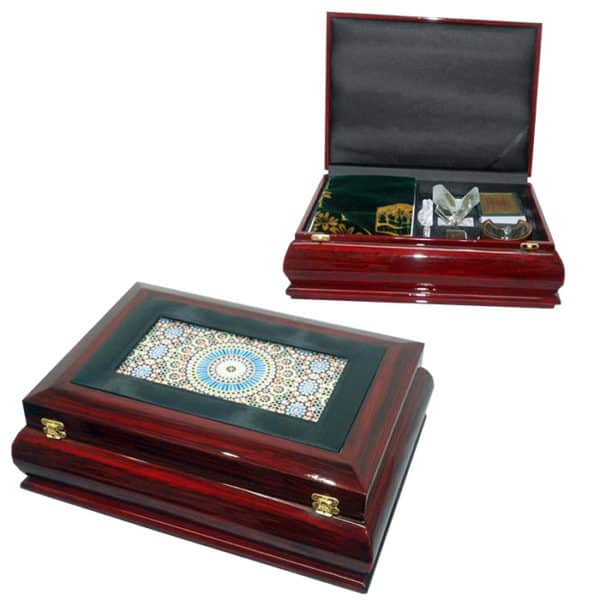 Customized glossy finished wooden gift box with Islamic gifts inside