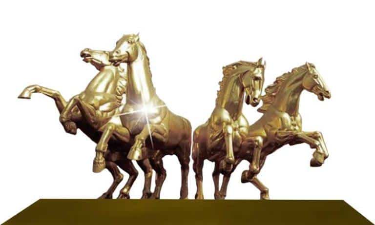 horse sculpture outdoor made for polo in uae