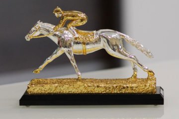 horse sculpture made in uae